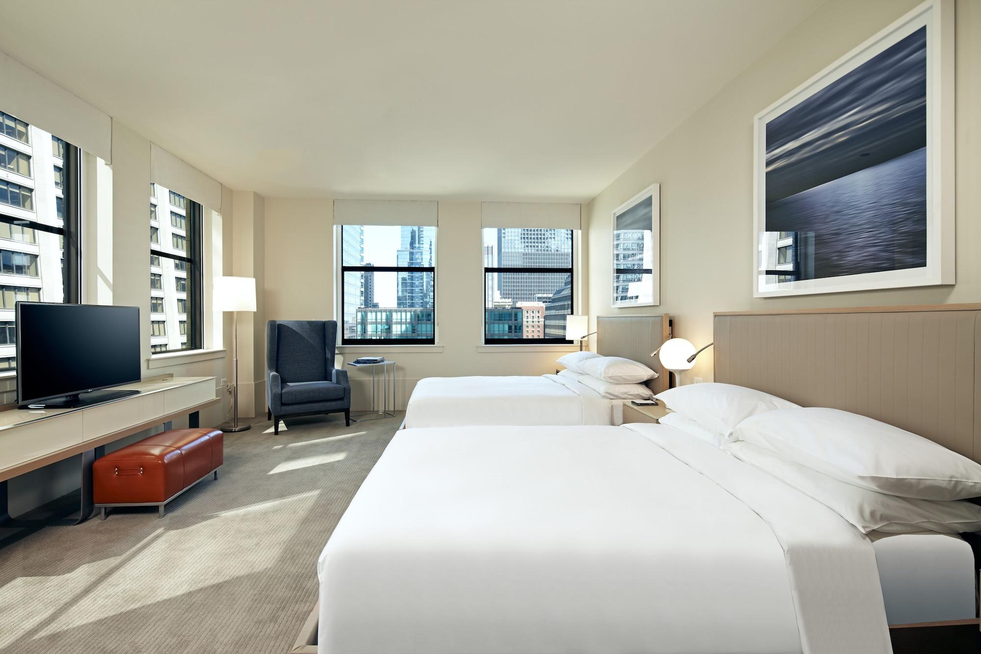 Hyatt Centric The Loop Chicago Hotel Exterior photo