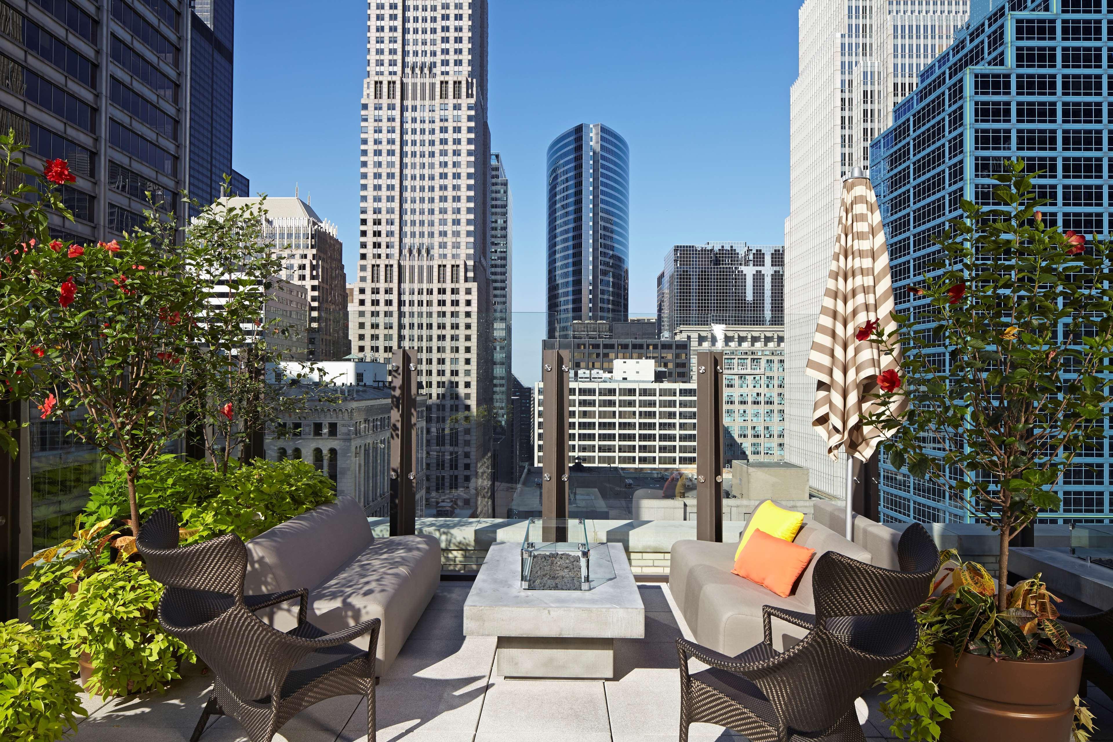 Hyatt Centric The Loop Chicago Hotel Exterior photo
