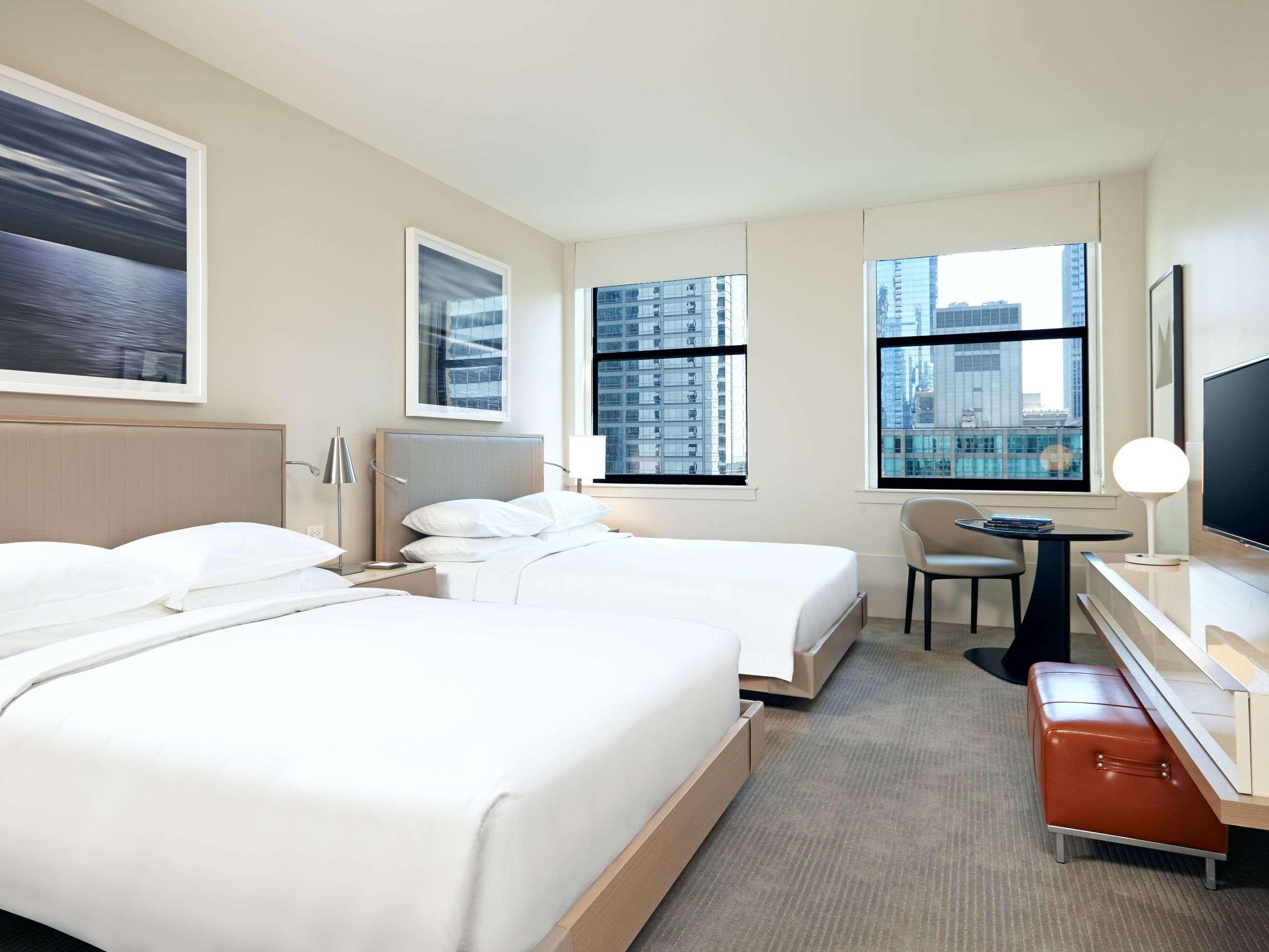 Hyatt Centric The Loop Chicago Hotel Exterior photo