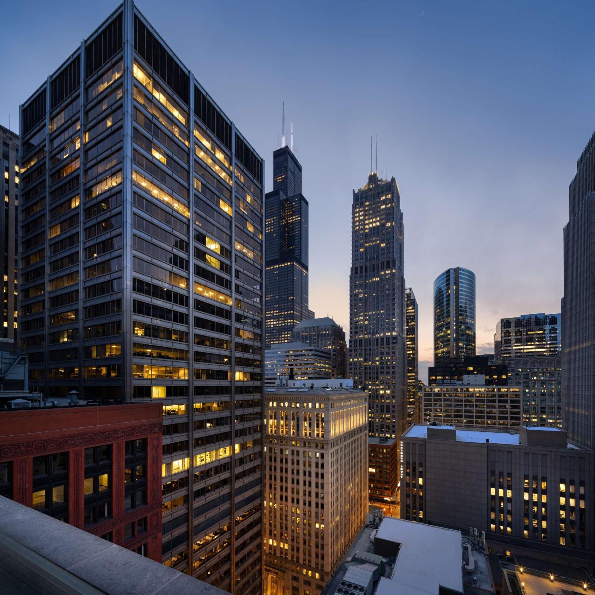 Hyatt Centric The Loop Chicago Hotel Exterior photo