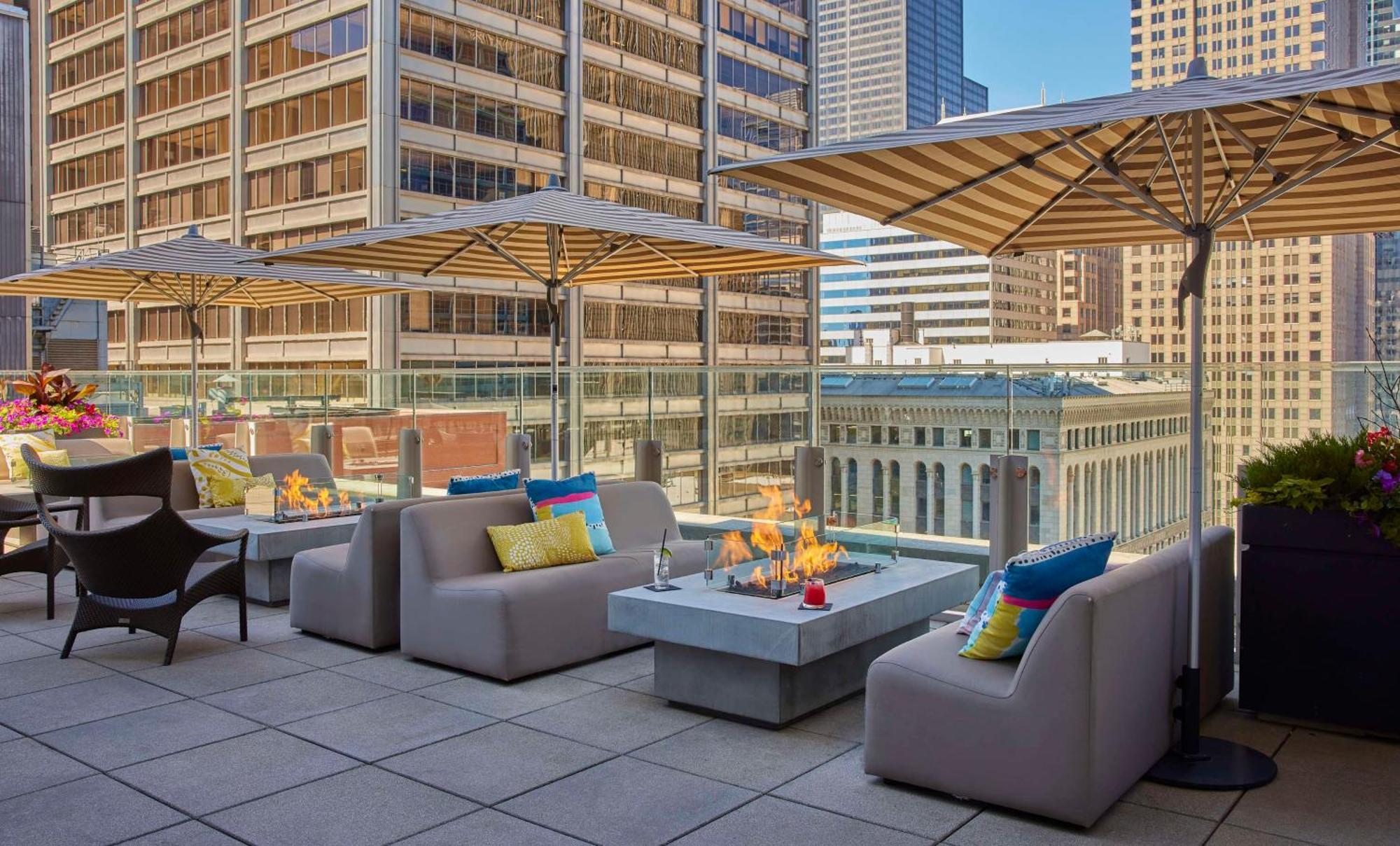 Hyatt Centric The Loop Chicago Hotel Exterior photo